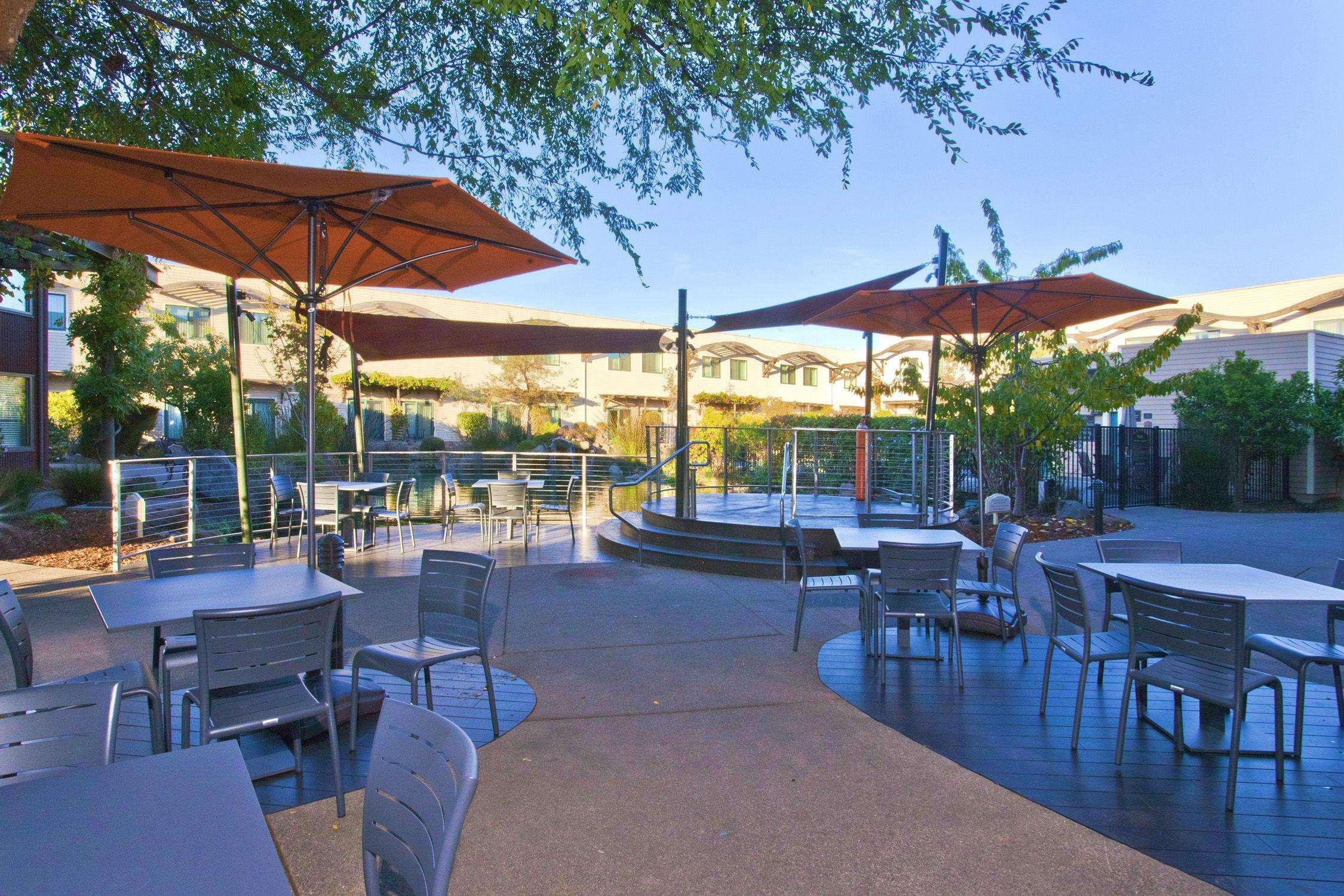 Doubletree By Hilton Napa Valley - American Canyon Buitenkant foto