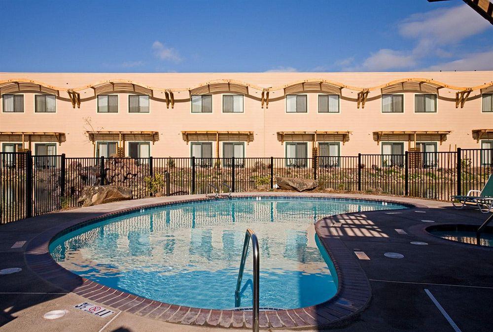 Doubletree By Hilton Napa Valley - American Canyon Buitenkant foto