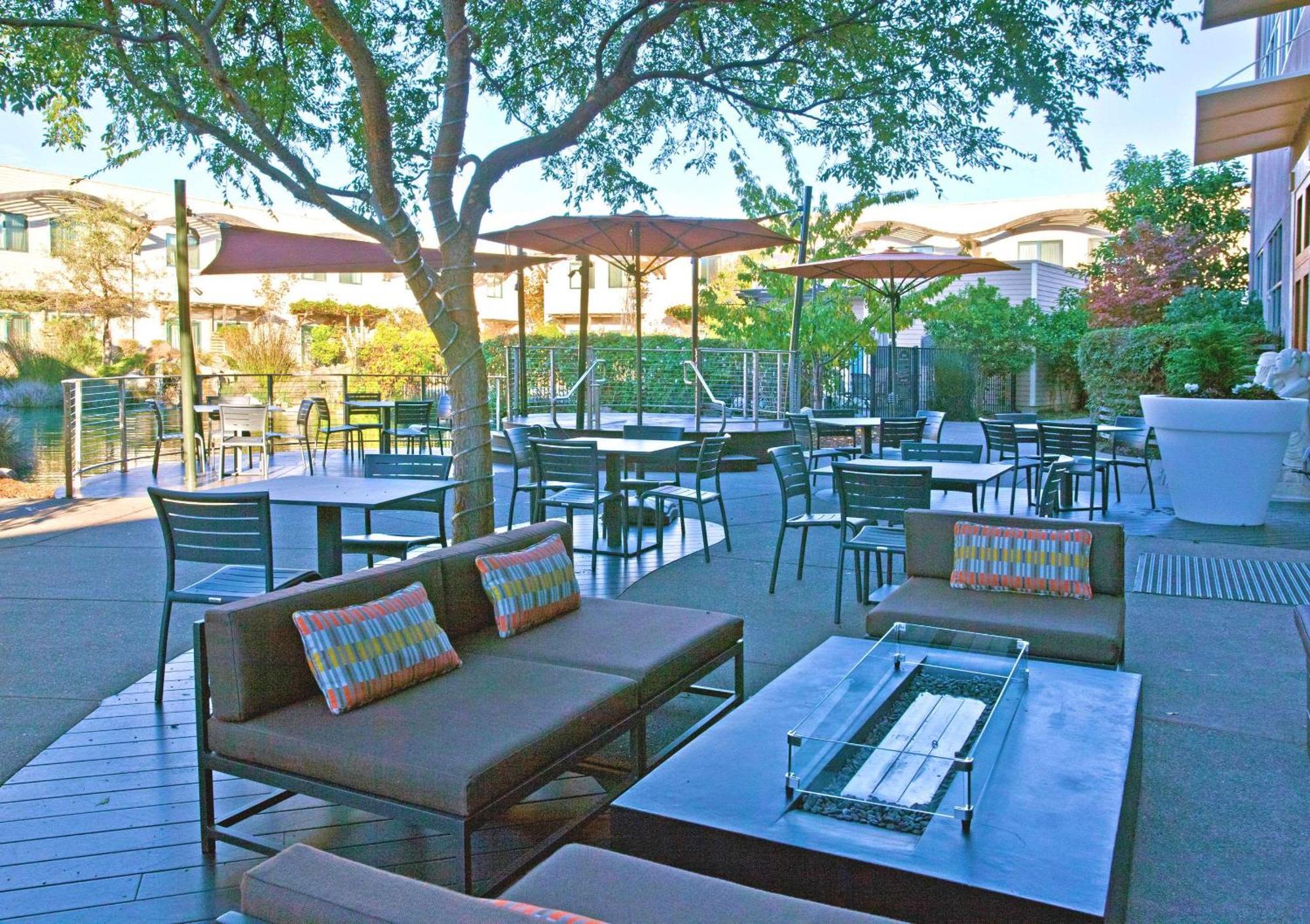 Doubletree By Hilton Napa Valley - American Canyon Buitenkant foto